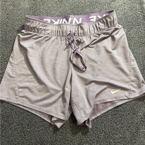 Nike Women's Lavender Shorts- Size‎ XS